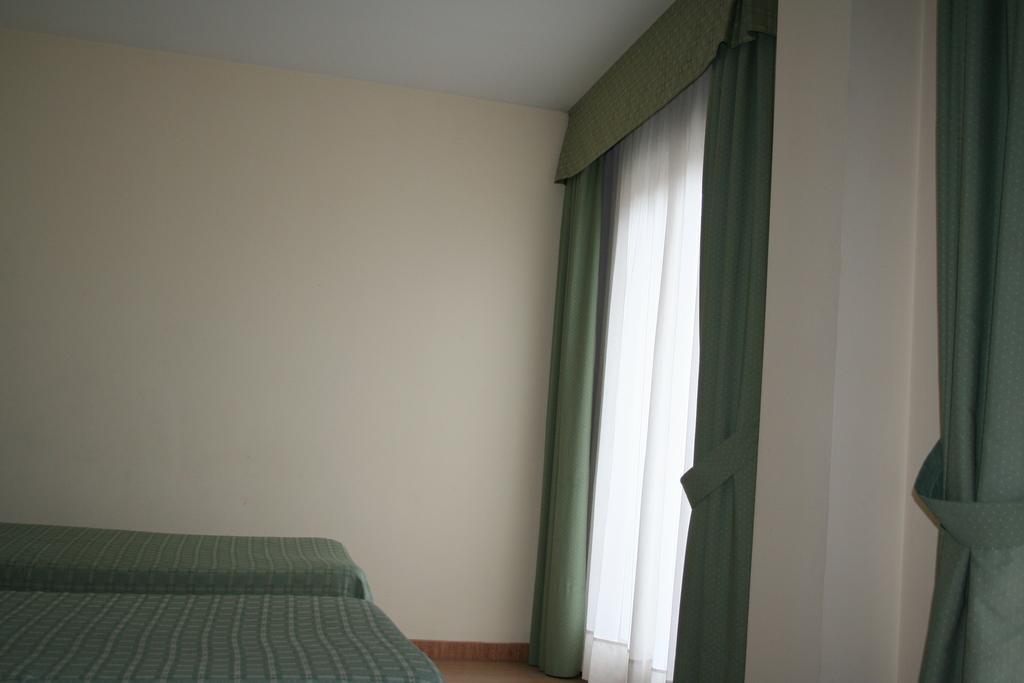 Hotel Austria 76 Puerto de Sagunto Exterior foto